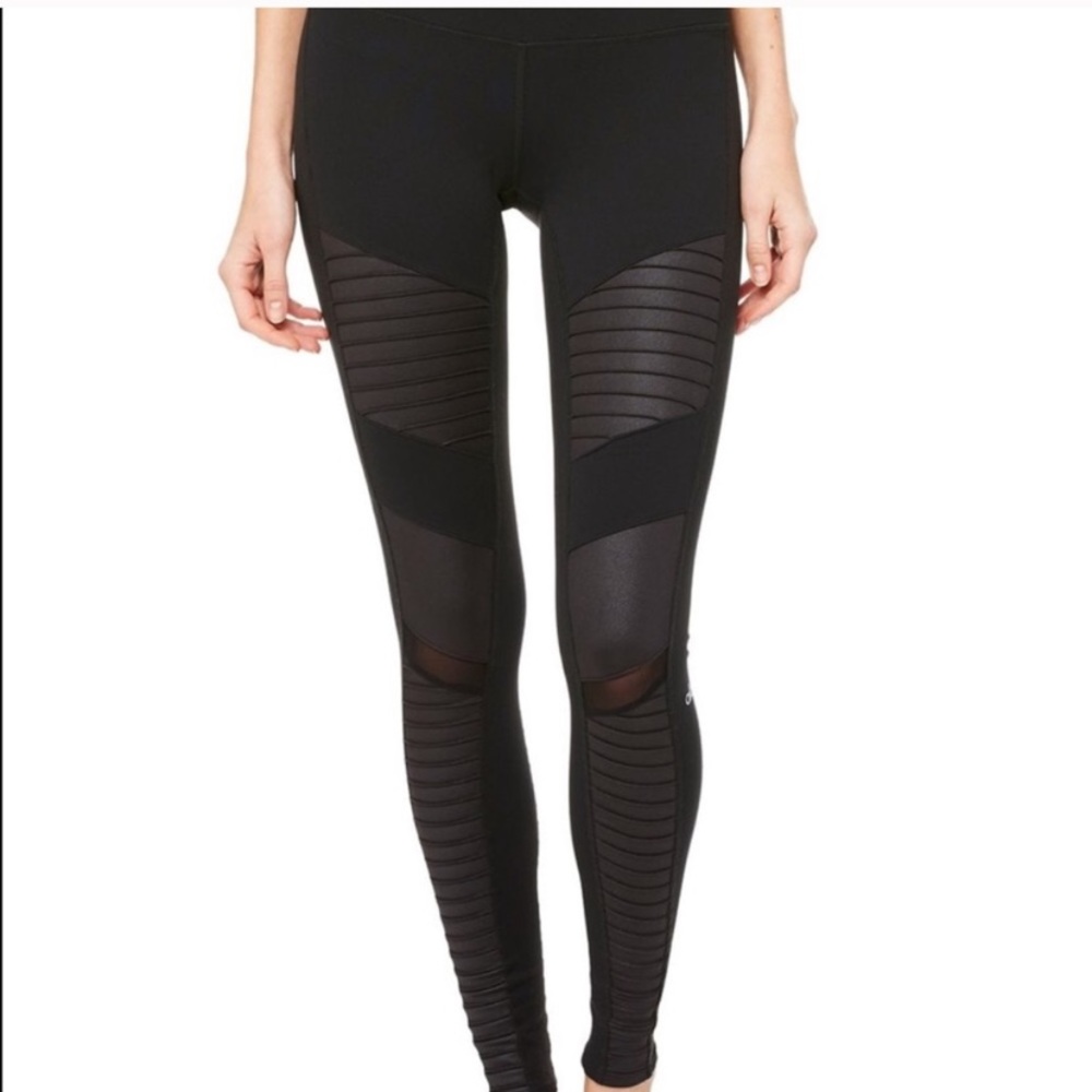 Black alo moto leggings